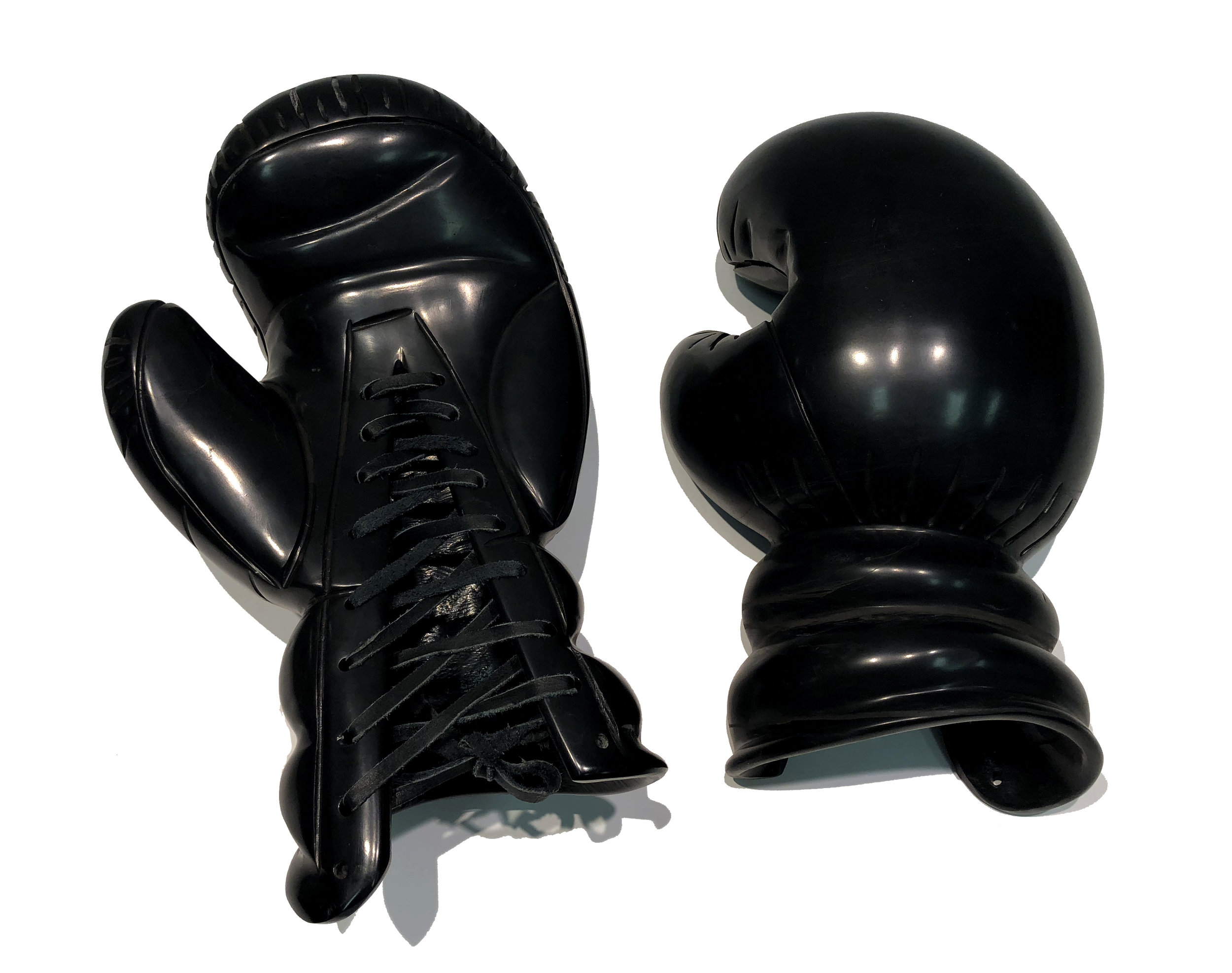 KL_Boxing Gloves IV_Black Marble_34x13x20cm01.jpg