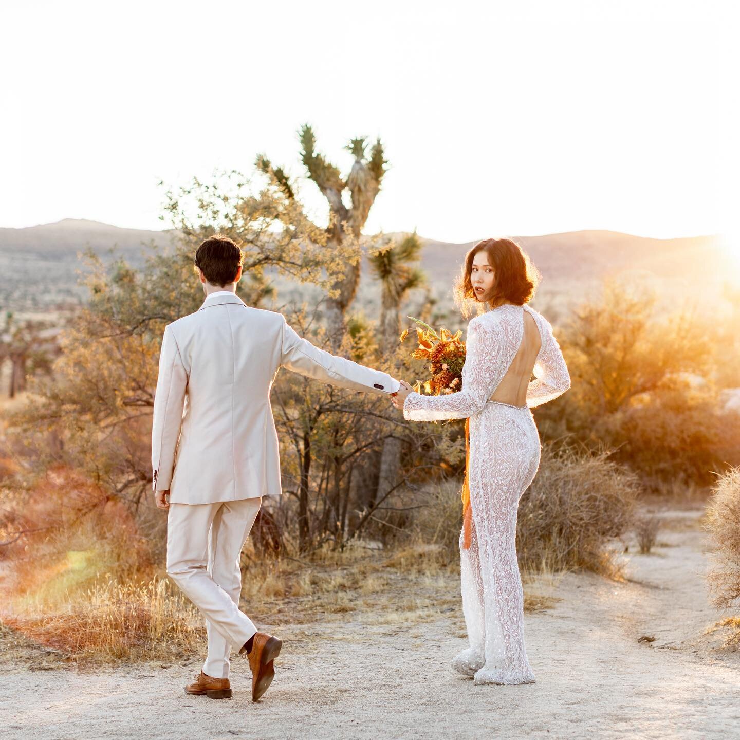 Tip # 6 for Wedding Day Timelines:

Last but not least at all.  When planning your wedding day, start with the sunset!  I know that sounds crazy, but golden hour is a real thing, and it&rsquo;s worth working around. Whatever moments/ photos you are m