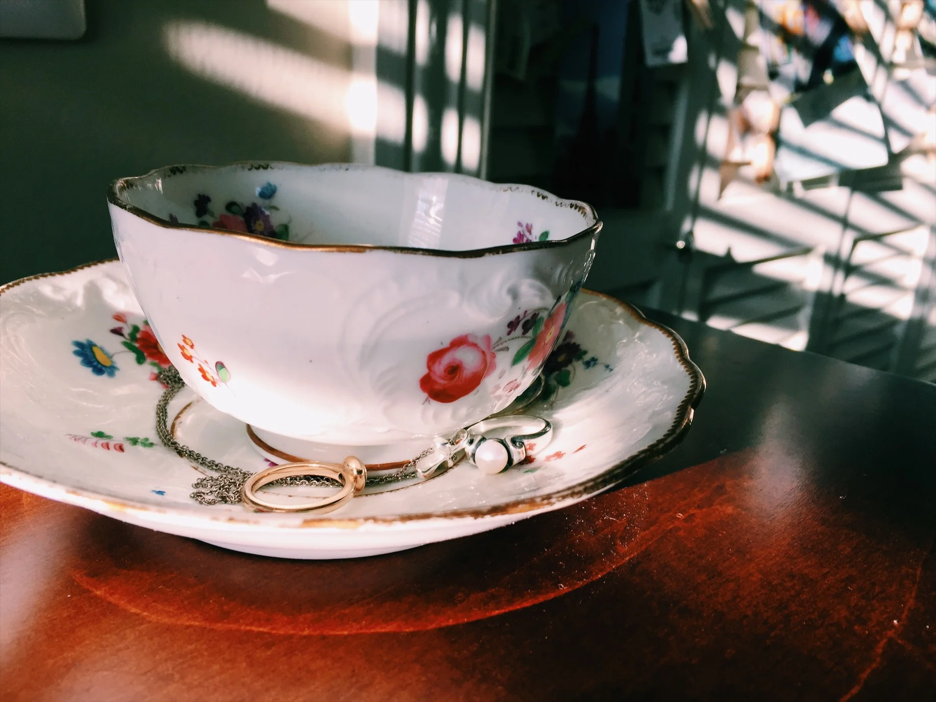 On Working with Porcelain: Facing the Year Ahead