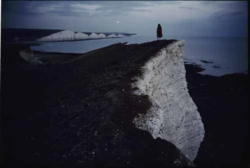 All depressed people hang out on cliffs at night. Actually that sounds sweet af.