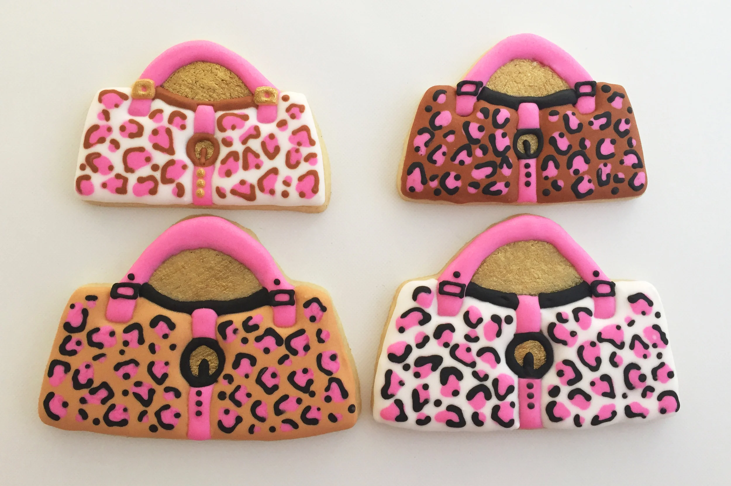Ladies - small, large leopard print purses 01.jpg