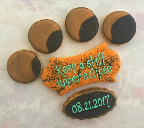Nature - Eclipse cookies 02 .jpg