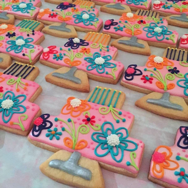 Flowery birthday cake cookie.jpg