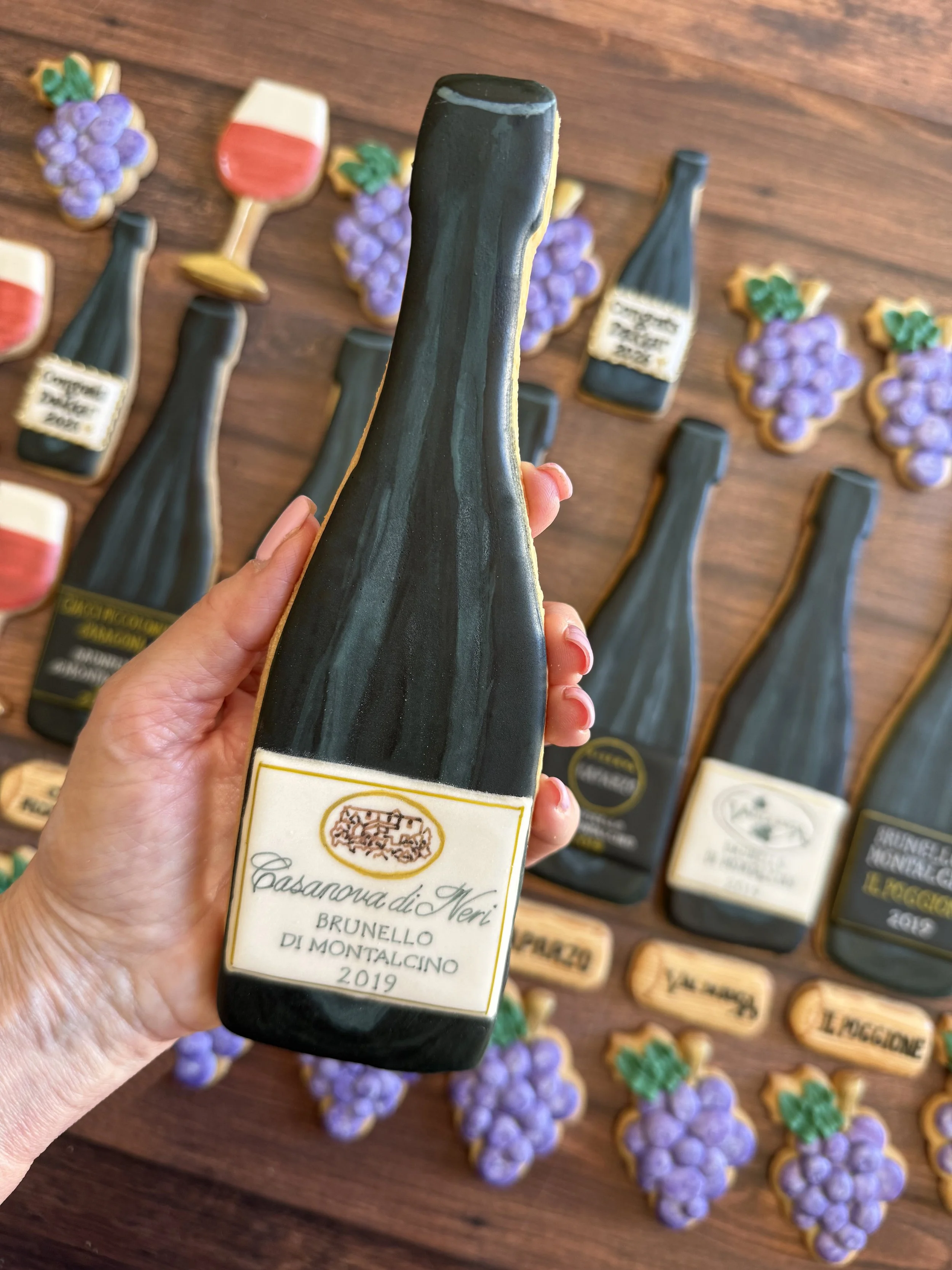 02 single bottle with set 01.jpg