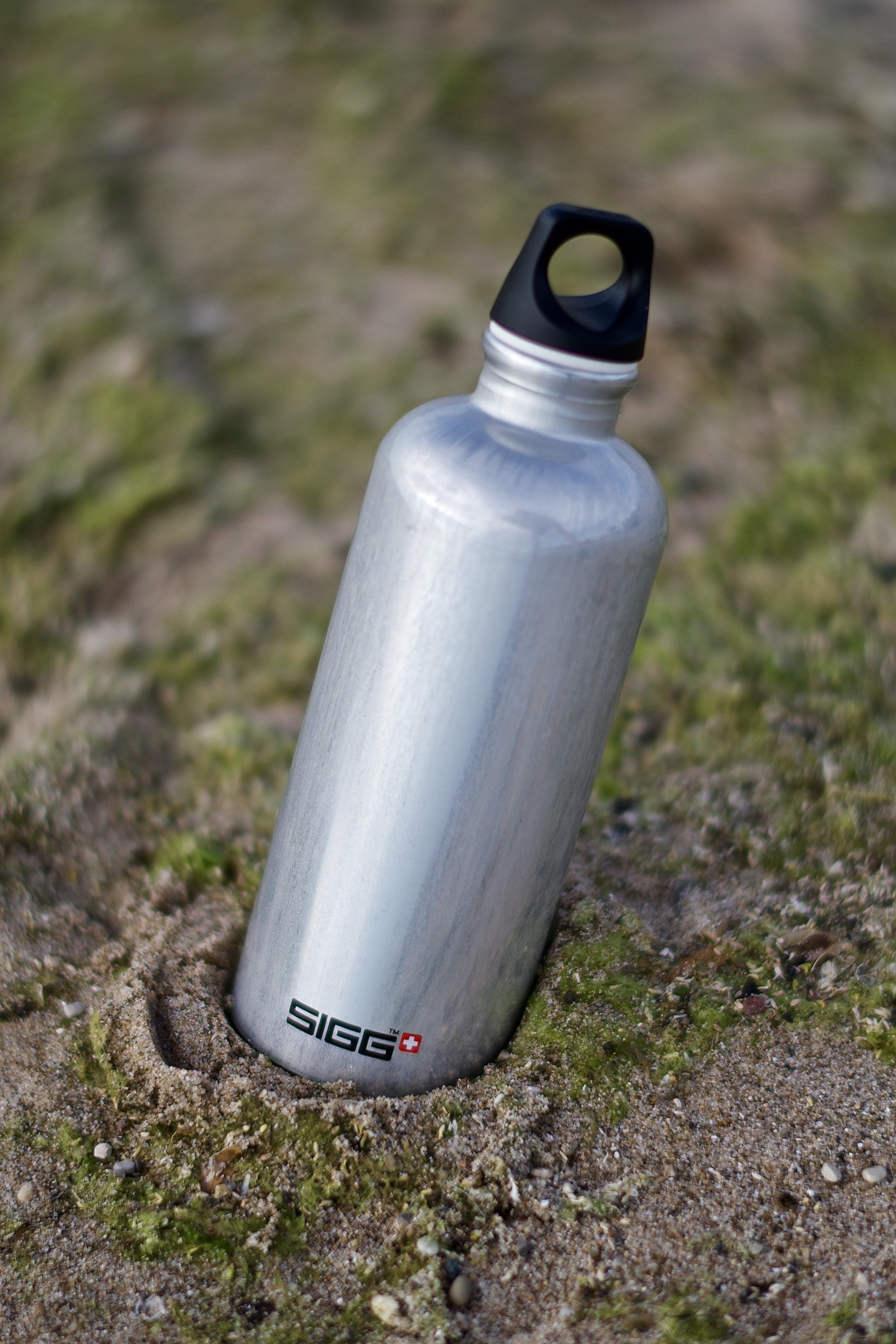 SIGG Traveller Alu .6L — Minimal Water Bottle — Adrian Galli
