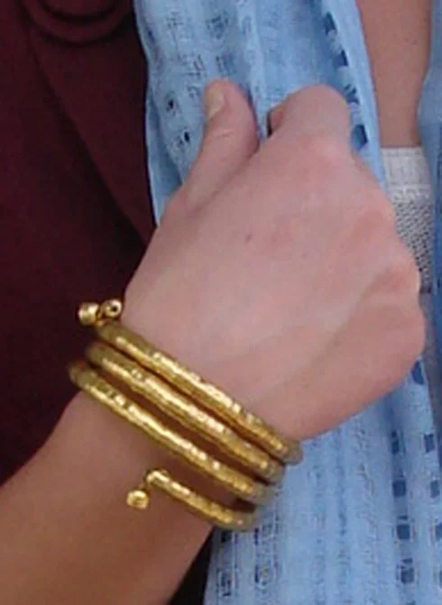 12-61-008 GLD B.jpg