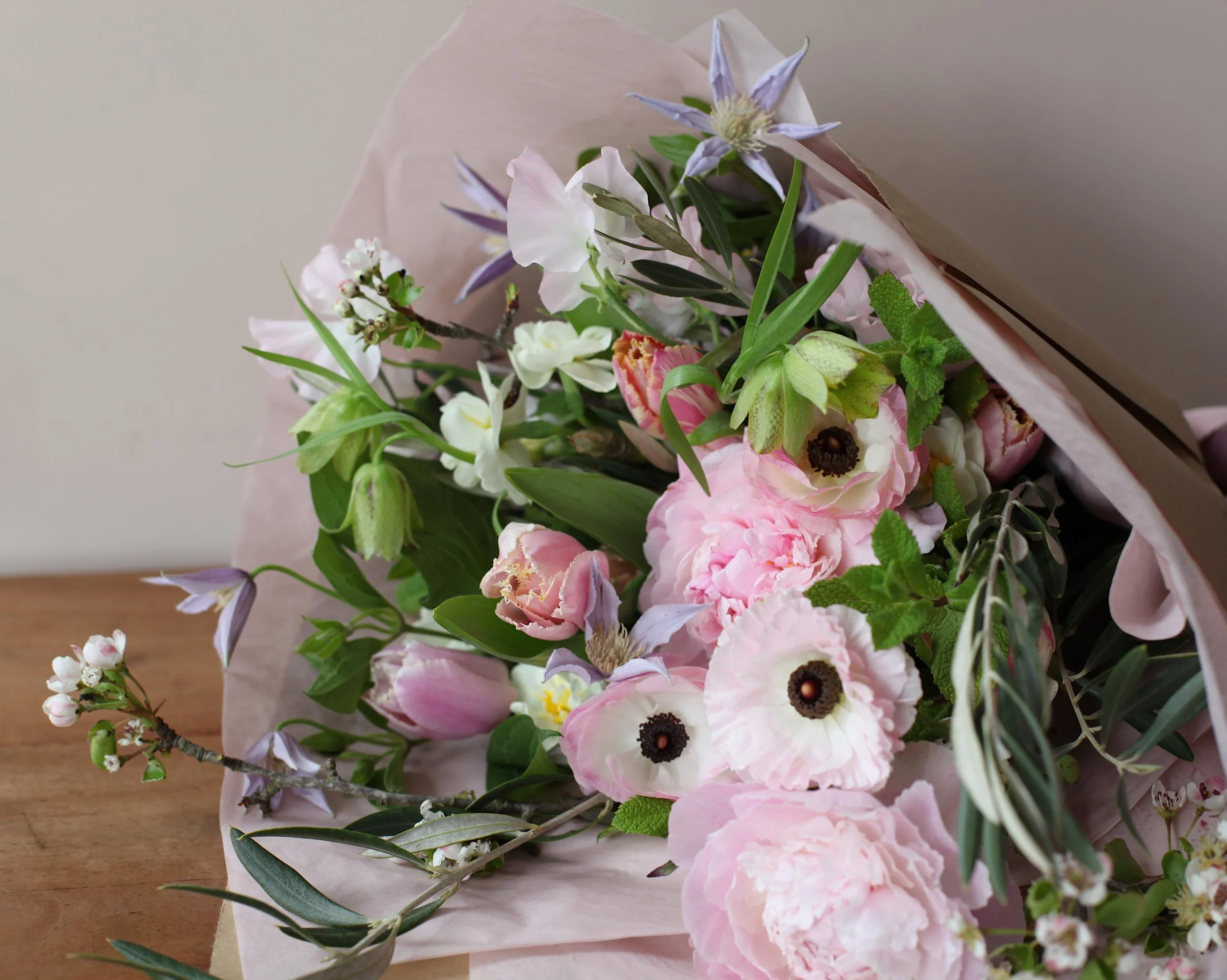 Lush Floral Delivery San Francisco — Wallflower