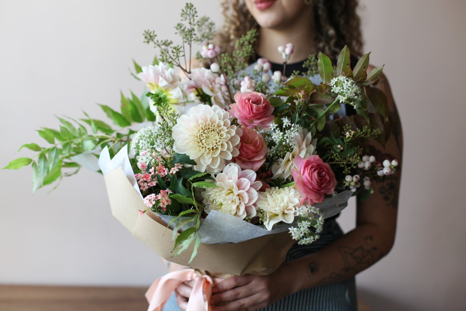 flower bouquets with crowns｜TikTok Search