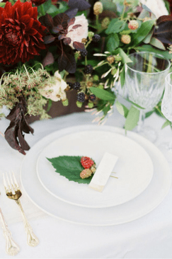 dinner+plate+white+modern+dining+reception+tabletop+place+setting+wedding+event+rentals+Bend+Oregon+Curated.png