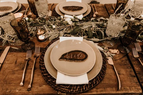 Table Setting Charger : 30 Best Christmas Tables Holiday Place Settings : Make sure to space the chargers 2 feet from one another, from center to center (the size doesn't matter).