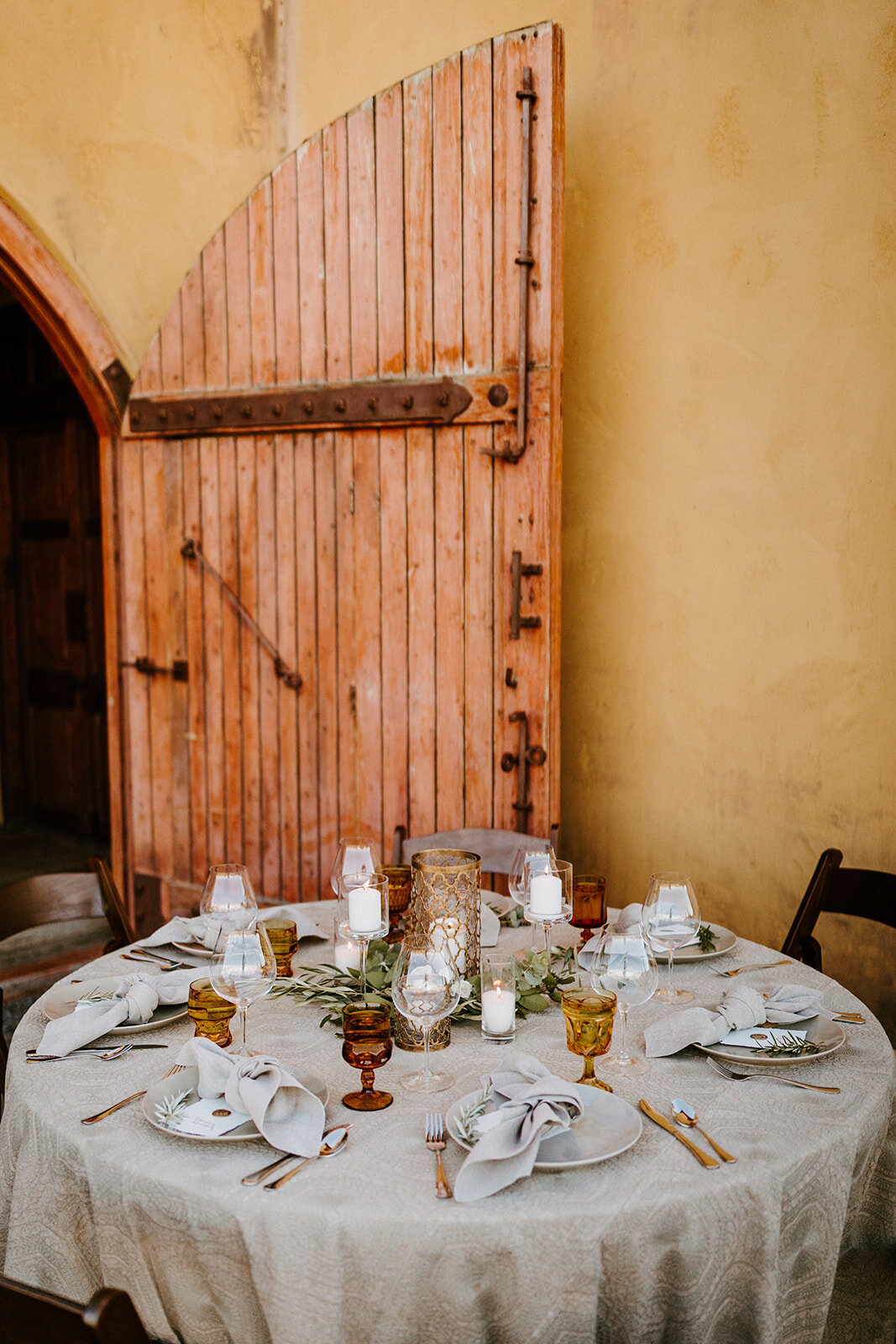 standard+round+rectangular+tables