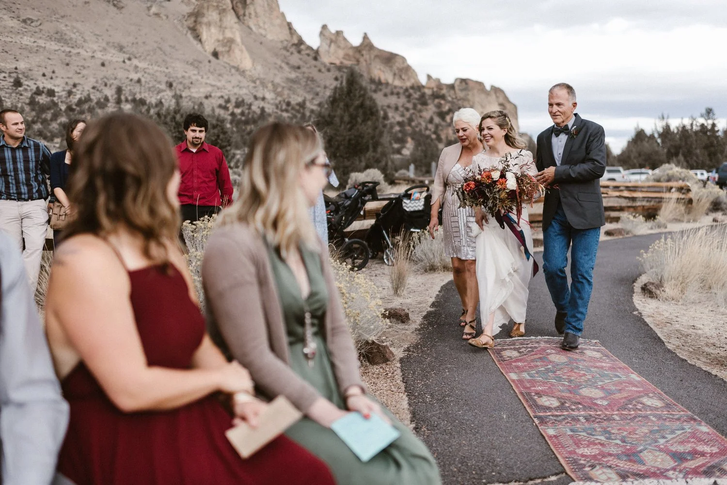 curated+event+rentals+Bend+Oregon+wedding+bohemian+runner+rug+aisle+tony+gambino.jpeg