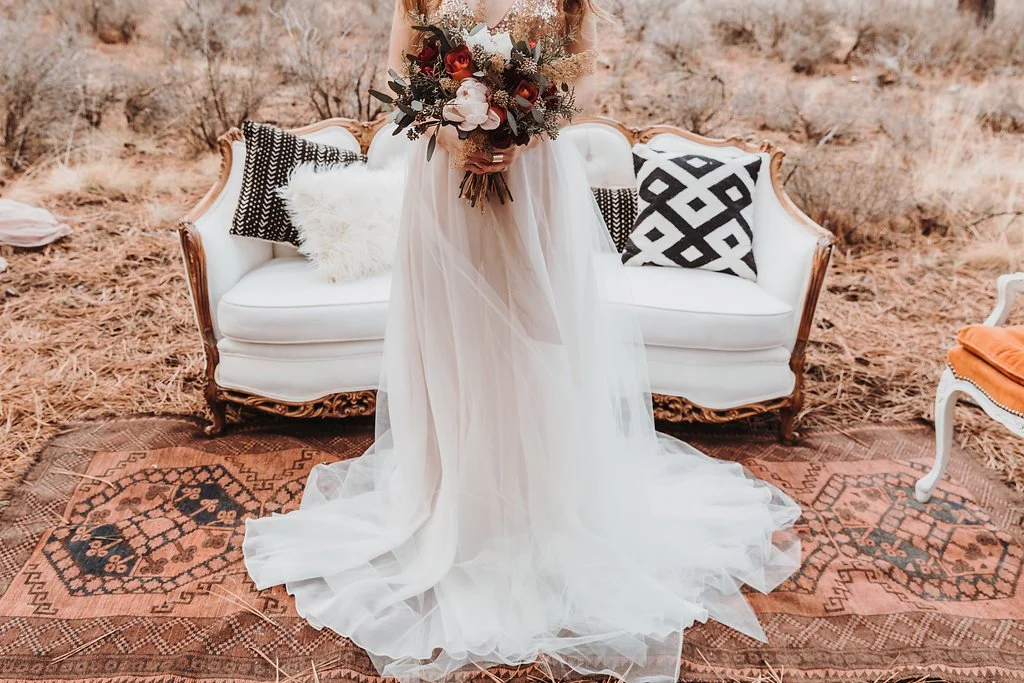 curated+event+rentals+Bend+Oregon+wedding+reversible+brooklyn+rug+bride+lounge.jpeg