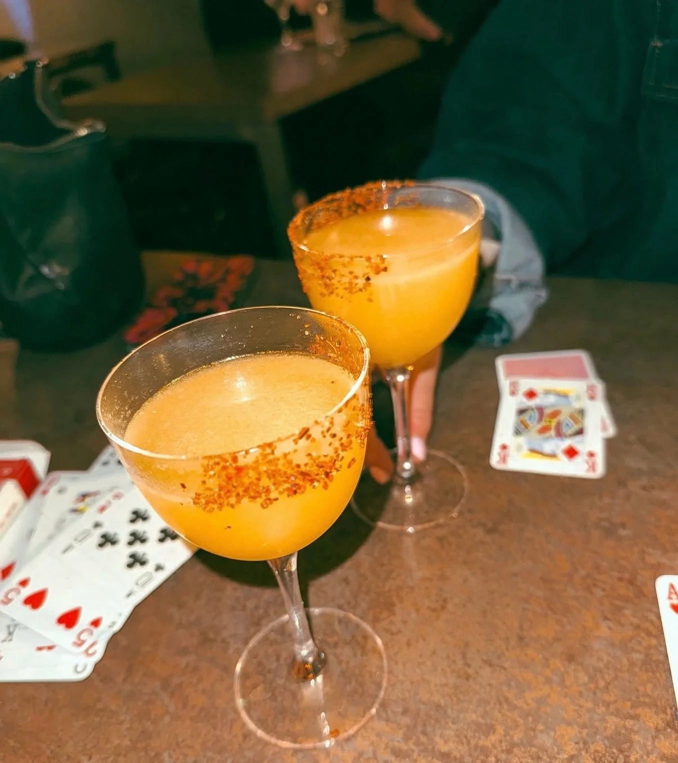 Last few weeks have given us a preview into the incoming Mango Hab Marg summer 🌶️🥭

@jimmericks 📸
