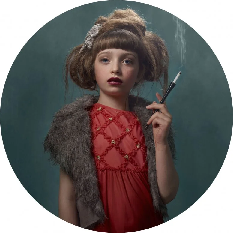 frieka_janssens_smoking_kids_10