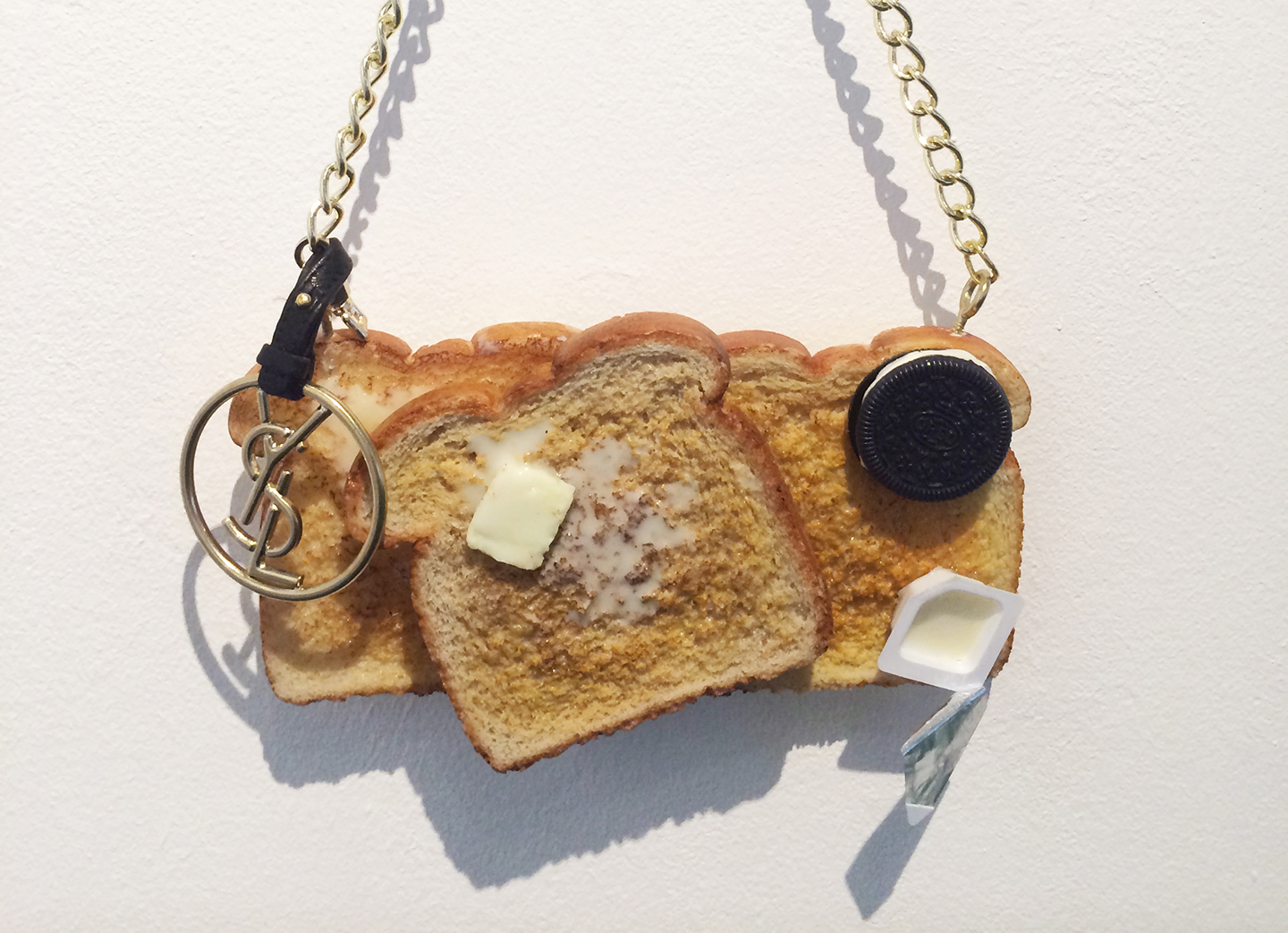 Toast au beurre YSL-Chloe Wise-2015-Oil, urethane, butter packet, hardware-38x25x5cm-unique.jpg