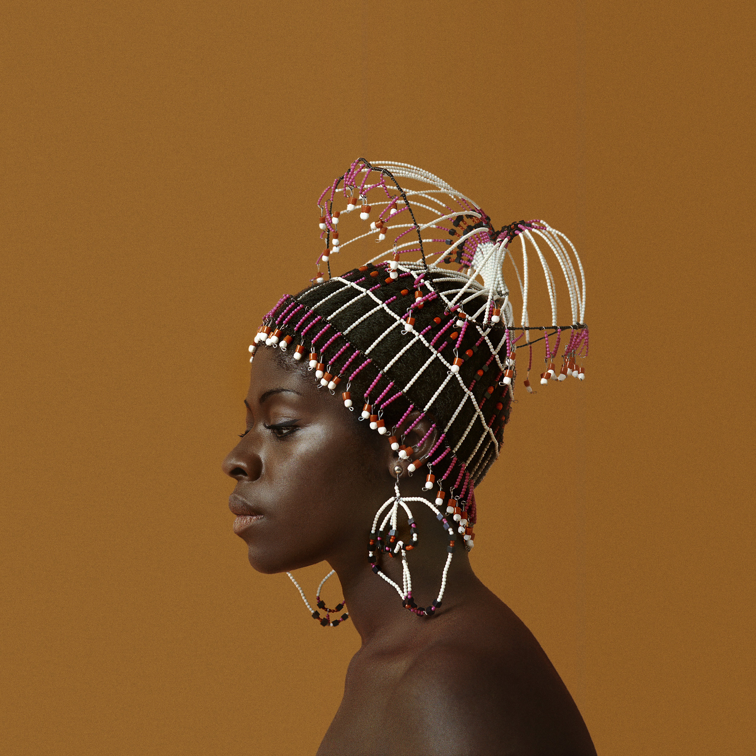  Kwame Brathwaite. Sikolo Brathwaite wearing a headpiece designed by Carolee Prince, AJASS, Harlem, 1968. Courtesy of the artist and Philip Martin Gallery, Los Angeles. 