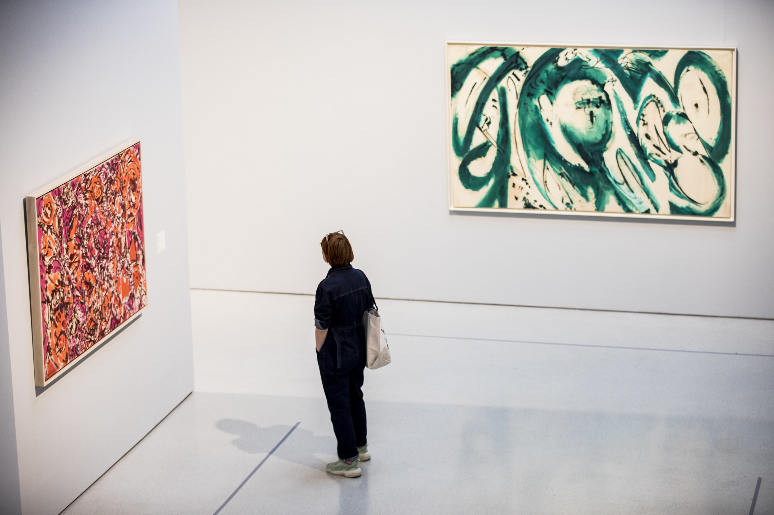  Lee Krasner: Living Colour Installation View with Chrysalis, 1964 and Portrait in Green, 1969 Barbican Art Gallery 30 May–1 September 2019 © Tristan Fewings/Getty Images 
