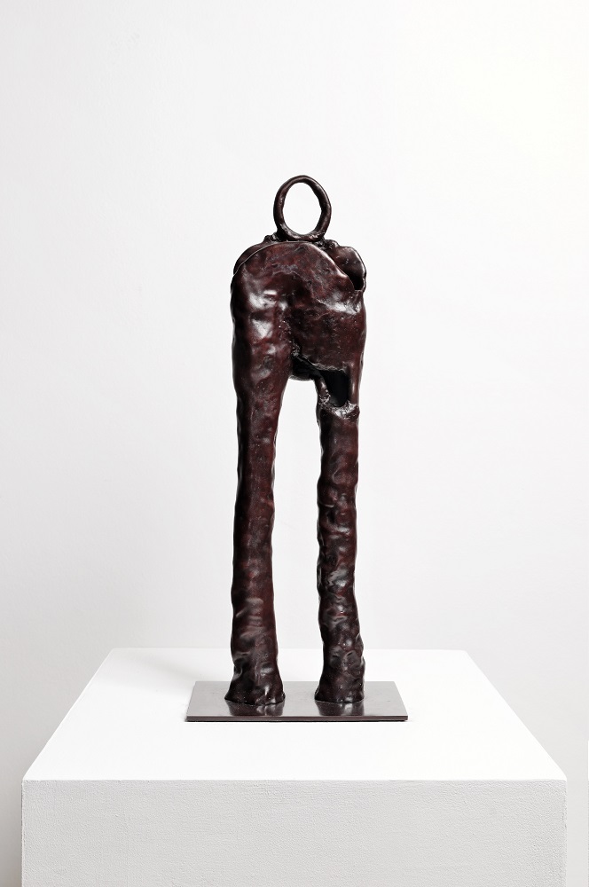  Simone Fattal. “The Wounded Warrior.” 1999. Bronze. 23.6 x 7.9 x 7.9 in. (60 x 20 x 20 cm). Courtesy of the artist and kaufmann repetto, Milan / New York; Balice Hertling, Paris; Karma International, Zurich / Los Angeles 