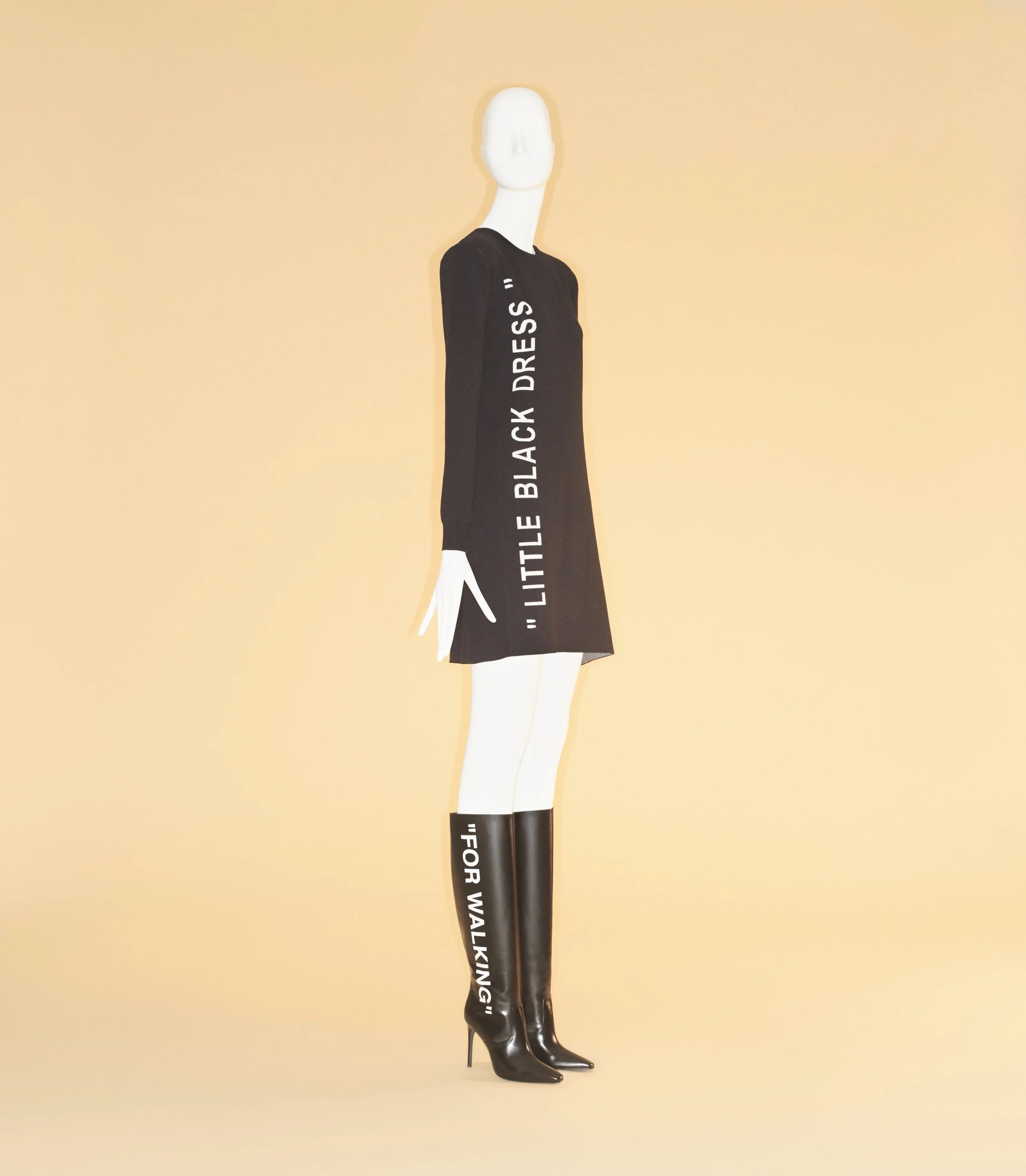 Ensemble, Virgil Abloh (American, born 1980) for Off-White c/o Virgil Abloh (Italian, founded 2013), pre-fall 2018; The Metropolitan Museum of Art, Gift of Virgil Abloh c/o Off- WhiteTM, 2018 (2018.585a–e). Image courtesy of The Metropolitan Museum of Art, Photo © Johnny Dufort, 2018