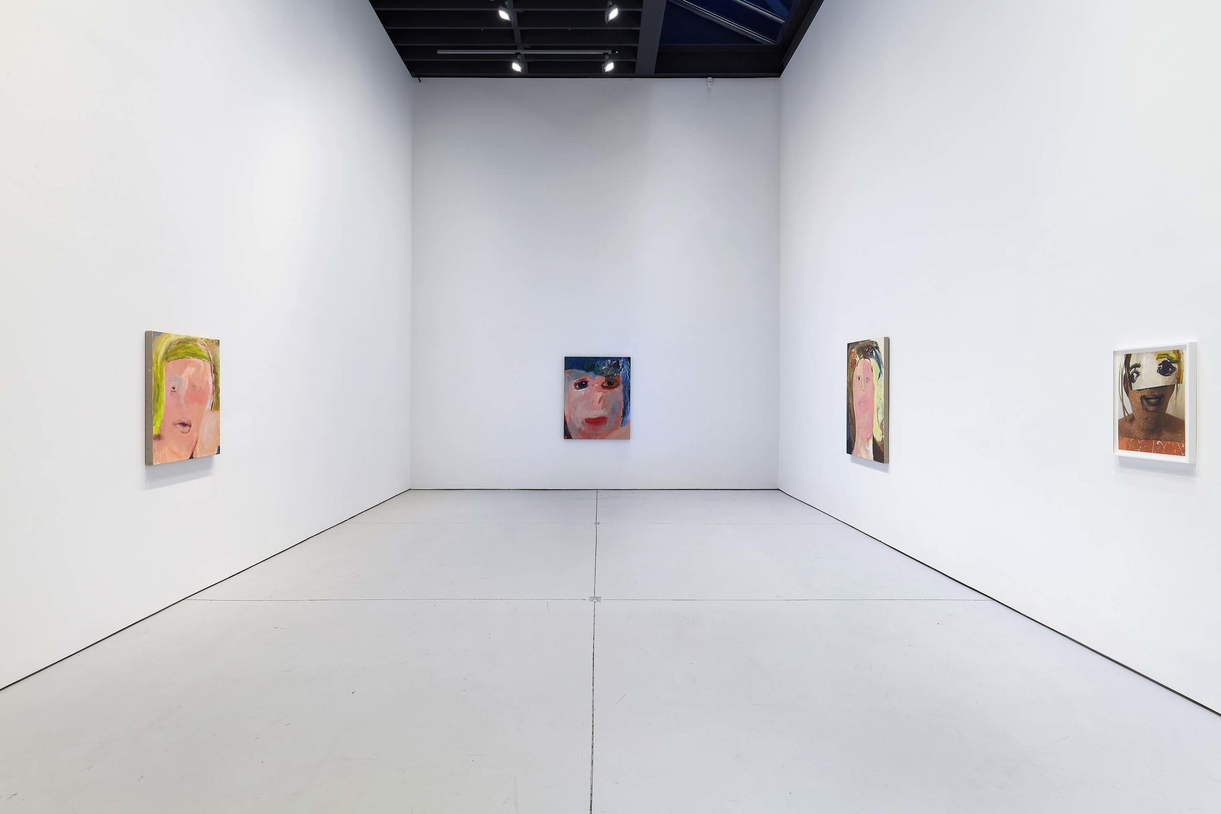  Margot Bergman, “Family Album,” installation view, 2019, courtesy of the artist and Anton Kern Gallery 