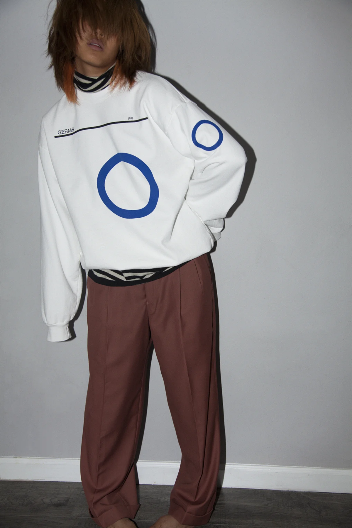 2_White GI_sweater_lifestyle_100.jpg