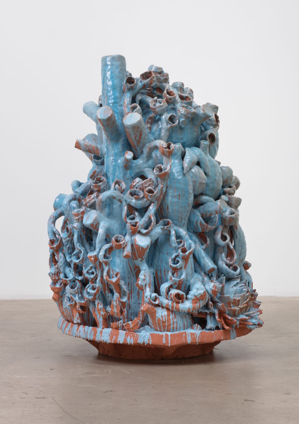  David Hicks  An Offering (Blue) , 2020 Glazed ceramic 44 1/8 x 30 x 35 inches 111.8 x 76.2 x 88.9 cm DHI141 ©David Hicks Courtesy Diane Rosenstein Gallery 