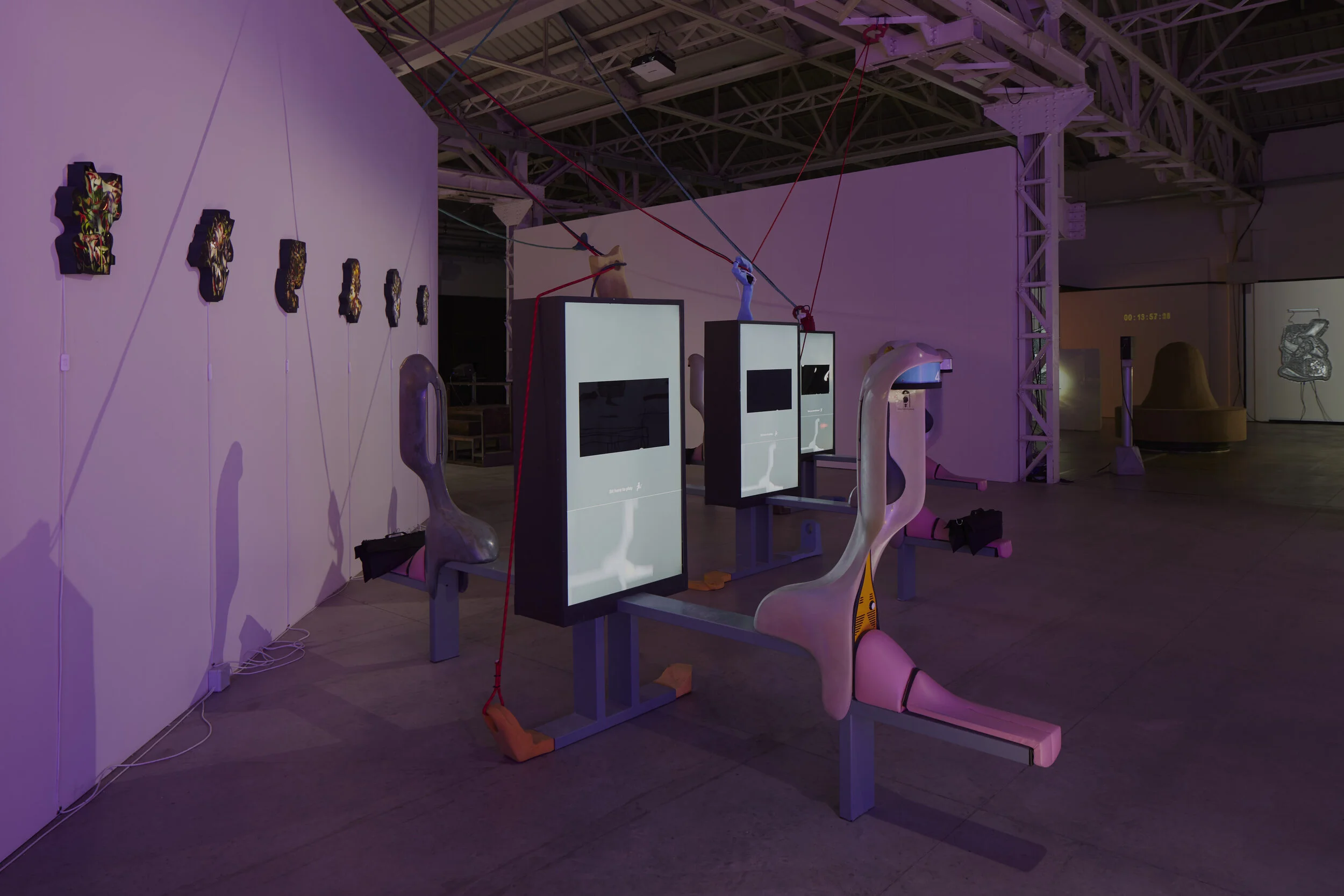 Neïl Beloufa Exhibition view, “Digital Mourning”, Pirelli HangarBicocca, Milan, 2021 Courtesy the artist and Pirelli HangarBicocca, Milan Photo: Agostino Osio 