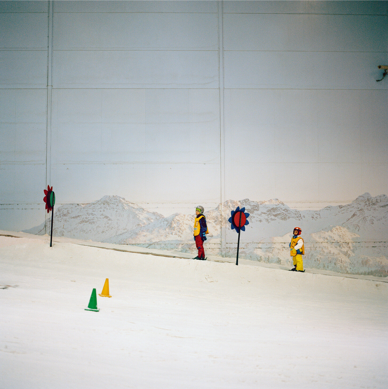  OLIVIA ARTHUR/MAGNUM PHOTOS Kids at Ski Dubai, Dubai. U.A.E. 2013. 