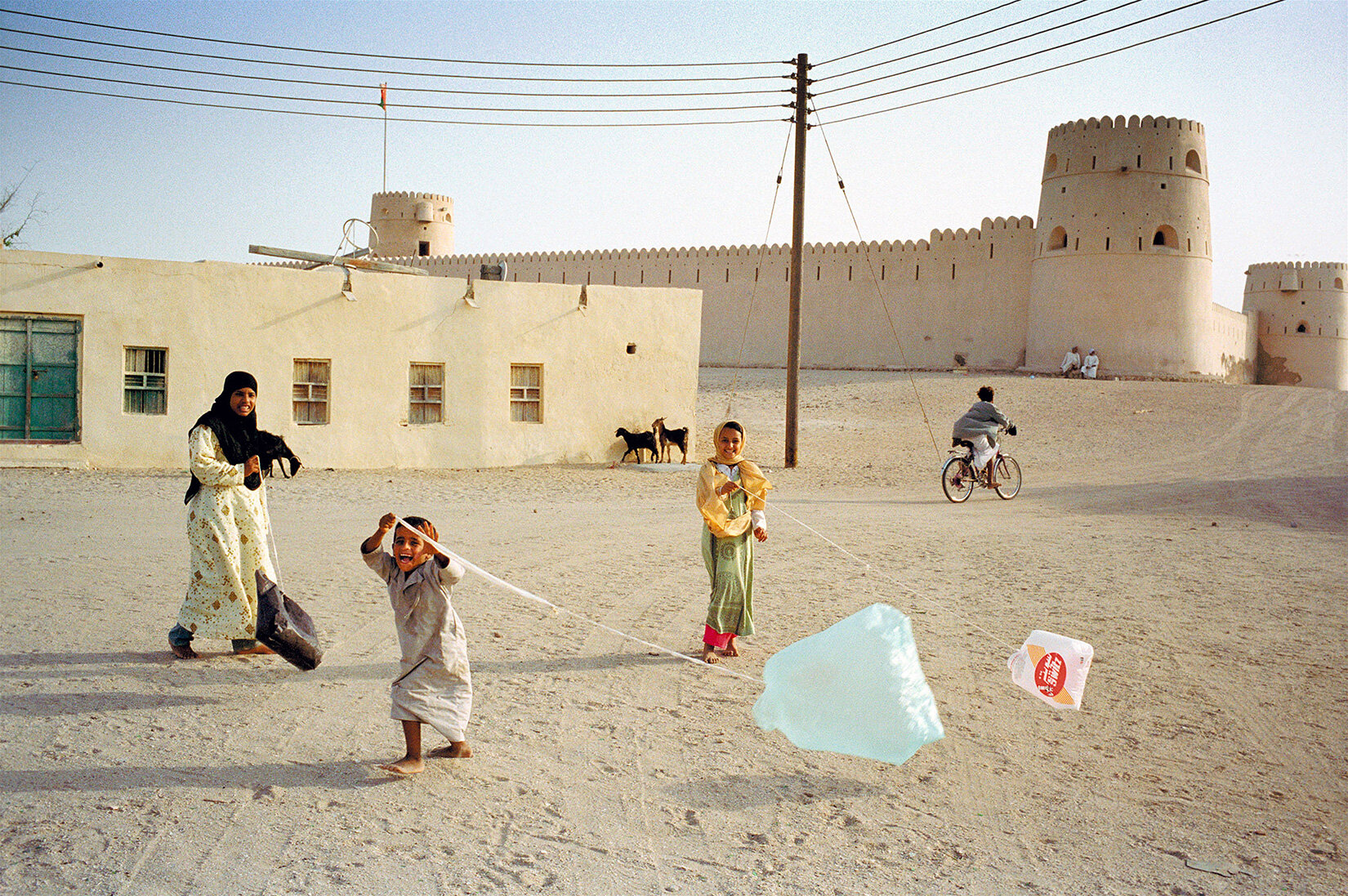  IAN BERRY/MAGNUM PHOTOS Ras al-Hadd near Sur, Oman. 2004. 