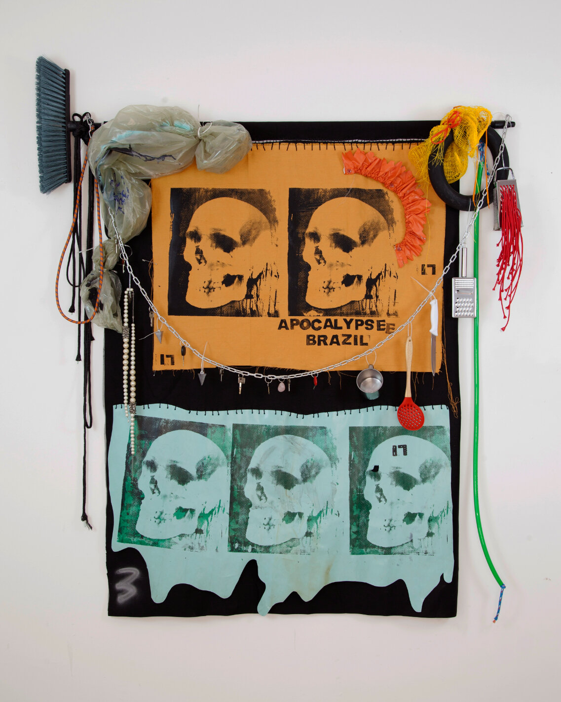  Randolpho Lamonier&nbsp;  O porta bandeira do apocalypse (The flag bearer of apocalypse) , 2021&nbsp; Mixed media (Silkscreen and stamp on leather and fabric, rope, chains, plastic, broom and objects)  77 x 67 in.&nbsp; RL006     