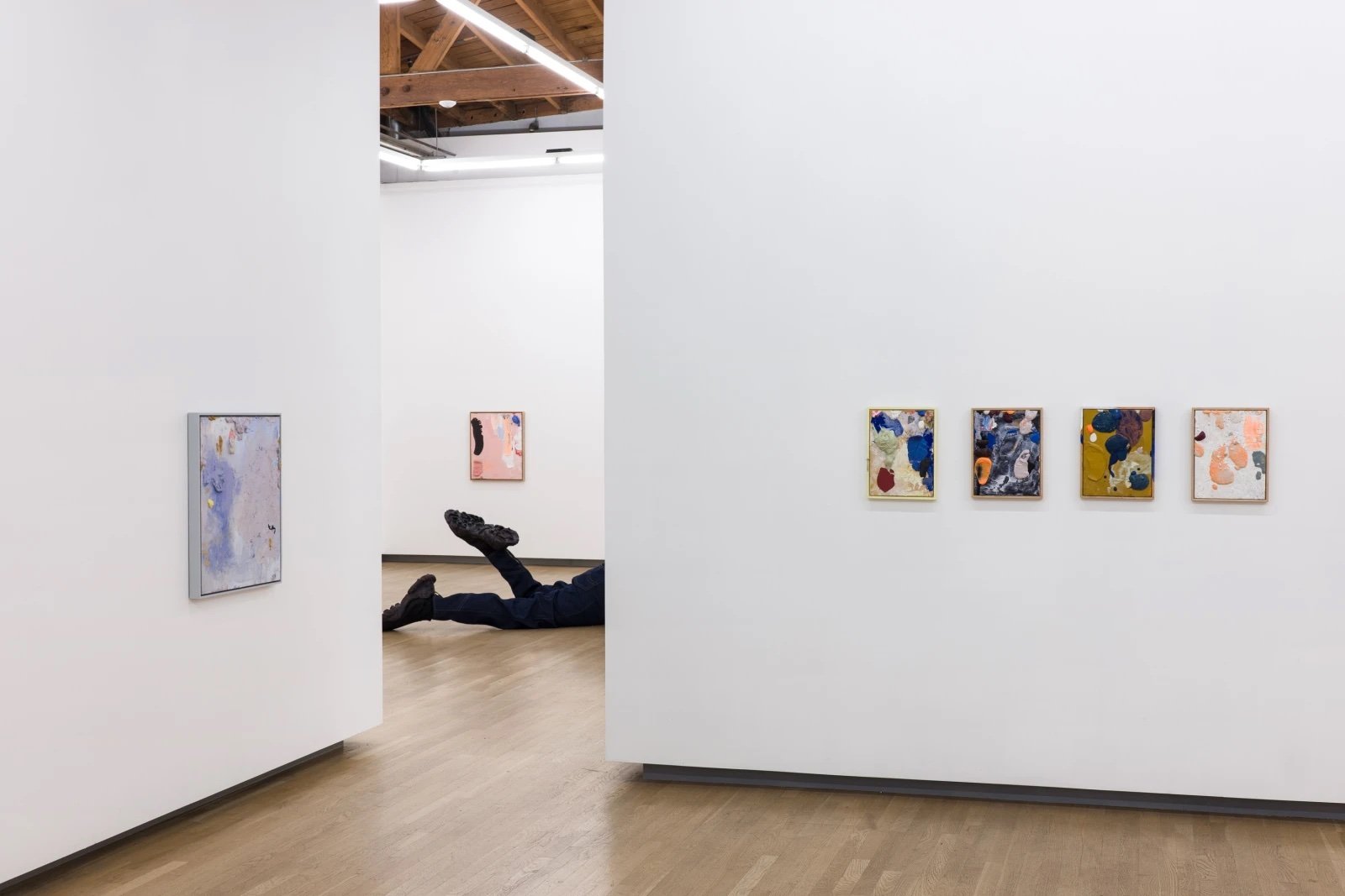  Installation view of Tori Wrånes @ Shulamit Nazarian. Courtesy of Shulamit Nazarian. 