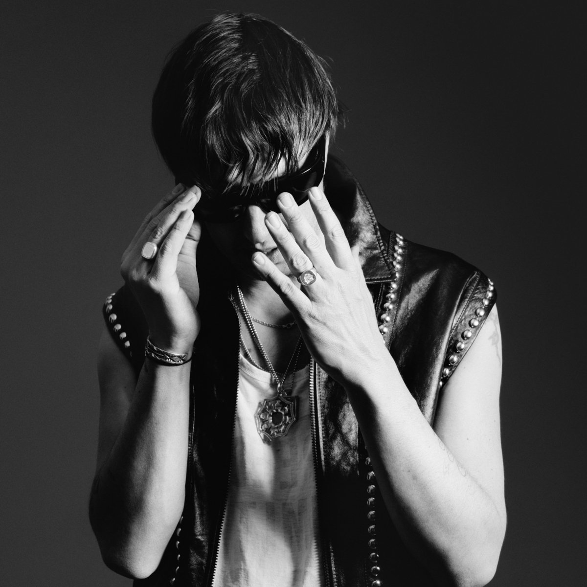 CELINE_MUSIC_PROJECT_JULIAN_CASABLANCAS_WEB_02.jpg