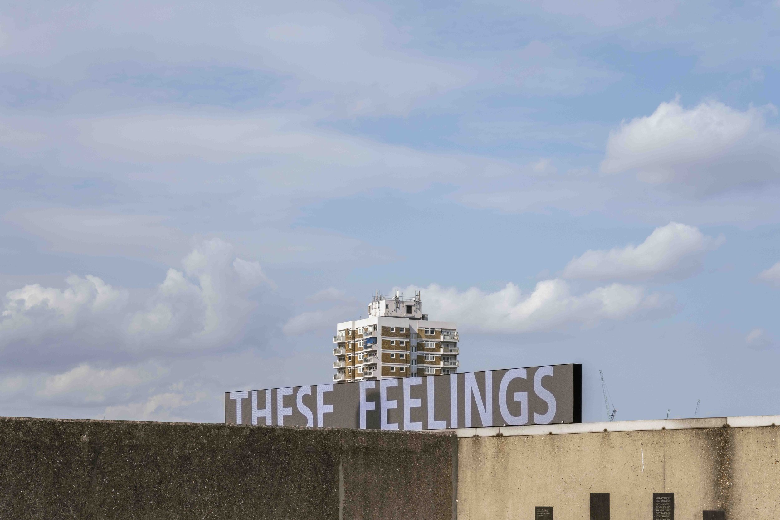  Jenny Holzer,  Bold Sign , 2023 (installation view). Courtesy of Jenny Holzer Studio and Bold Tendencies. Photography © Damian Griffiths 