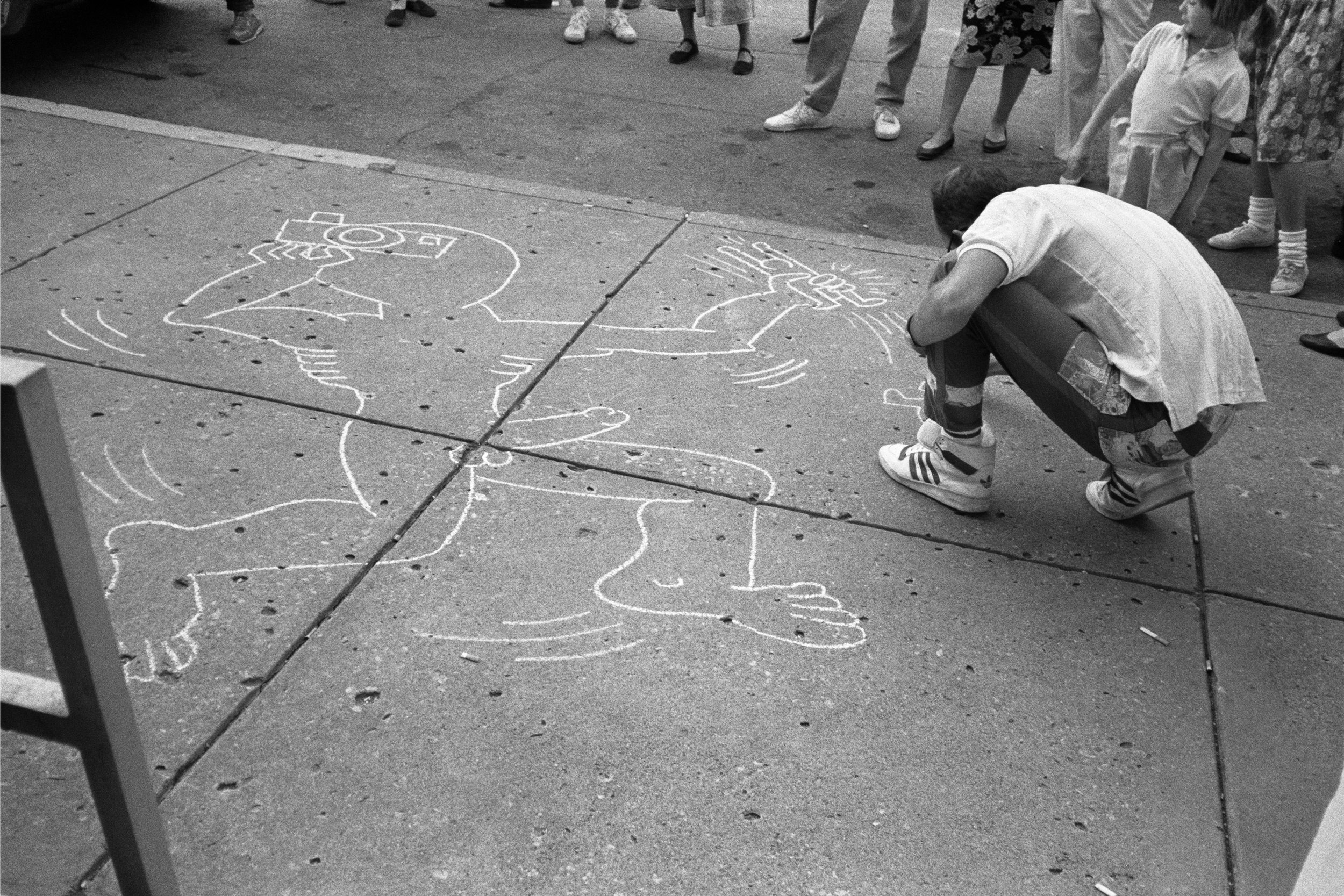  Keith Haring Ginsberg Portrait Lawrence, Kansas, September 11, 1987 ©Allen Ginsberg, courtesy of Fahey/Klein Gallery, Los Angeles 