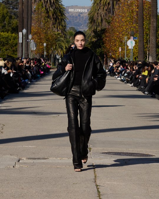 BALENCIAGA FALL 24 LOOK 32_MARIACARLA BOSCONO.jpg