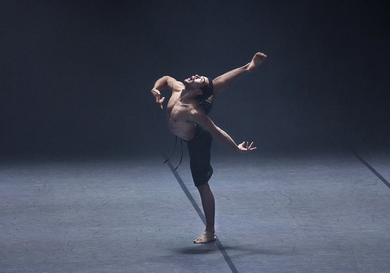 Wayne McGregor's Autobiography, Company Wayne McGregor (Jasiah Marshall), Théâtre de Saint-Quentin-en-Yvelines, France (2023), Photo credit Ravi Deepres (2).jpg