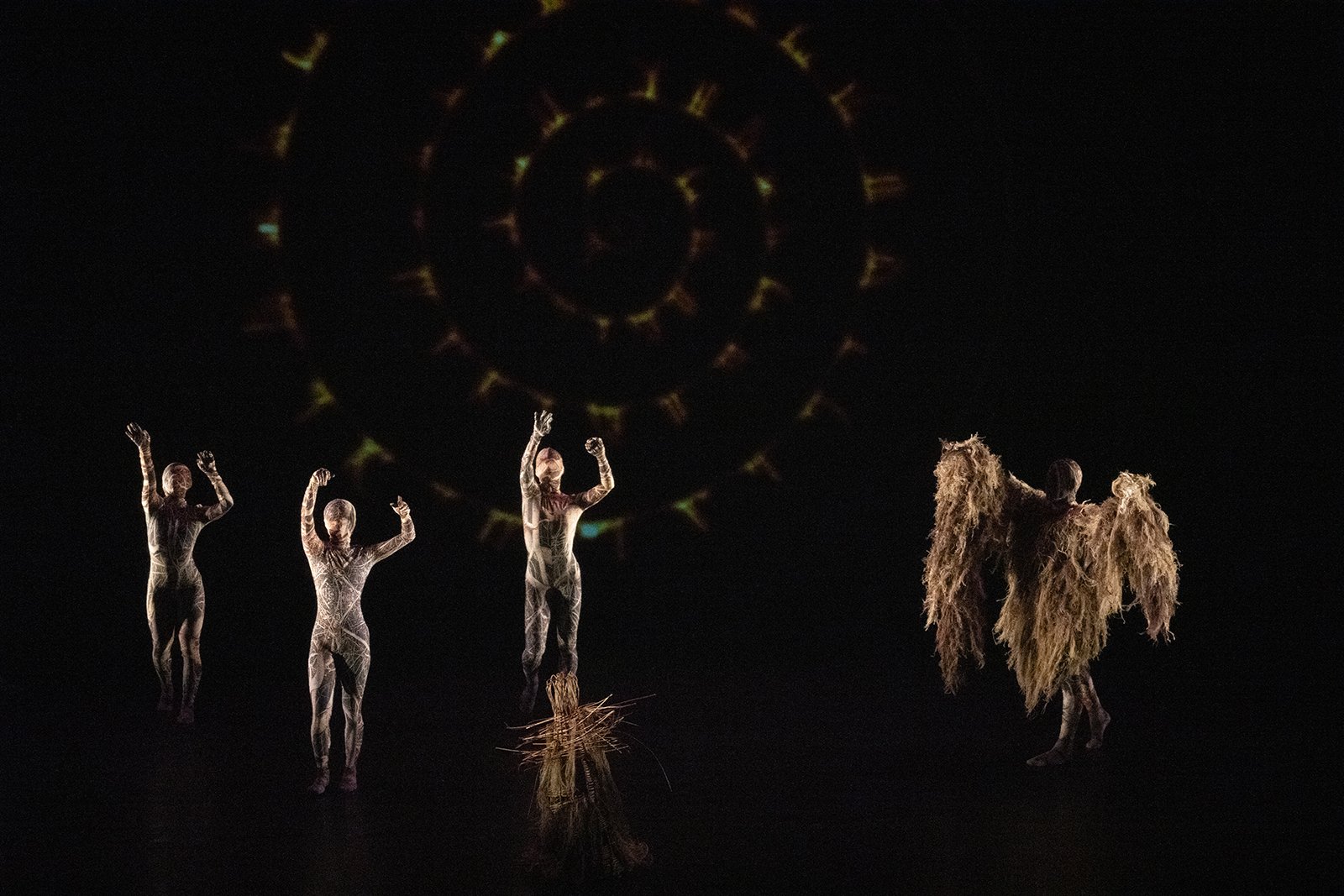 Wayne McGregor's UniVerse A Dark Crystal Odyssey, Company Wayne McGregor artists, Royal Opera House, London (2023), Photo credit Andrej Uspenski (5).jpg