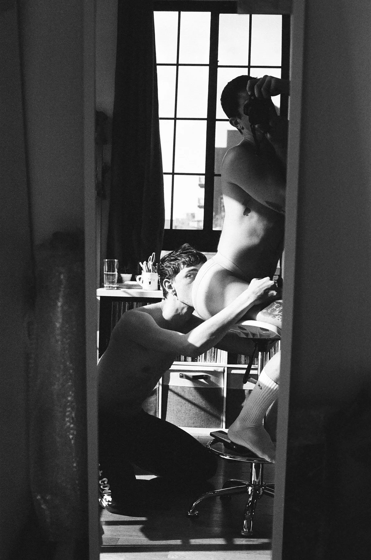  Ross Collab  Lover's Kiss, Brooklyn , 1/16/2022  Digital C-print from 35mm film  12 x 18 inches&nbsp; 