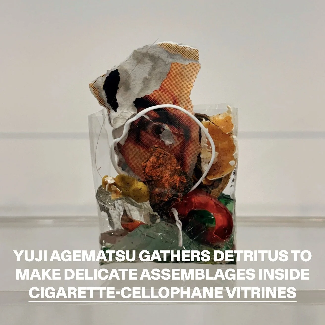 Tiny little worlds carefully placed in cigarette-cellophane vitrines. Read about the &ldquo;animist assemblages&rdquo; of Yuji Agematsu now on view at @juddfoundation and the Harlem home of Gavin Brown @passerbystop now on www.autre.love 

Text by @p