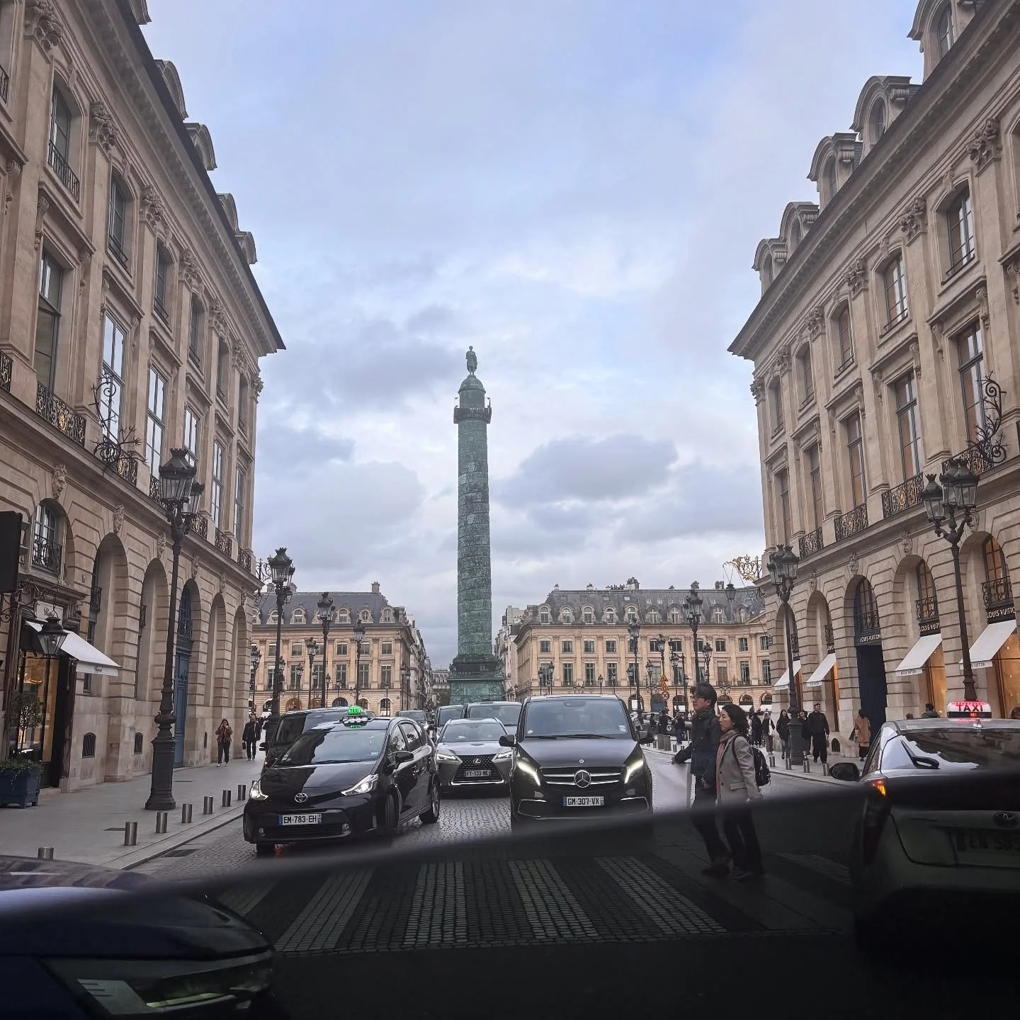 Paris, nous t&rsquo;aime. From le Grand Palais to la Chappelle Saint-Louis de la Salp&ecirc;tri&egrave;re, Karl Lagerfeld&rsquo;s library and house , to Lafayette Anticipations, we zigzagged across la Ville-Lumi&egrave;re, sometimes by chauffeured ca
