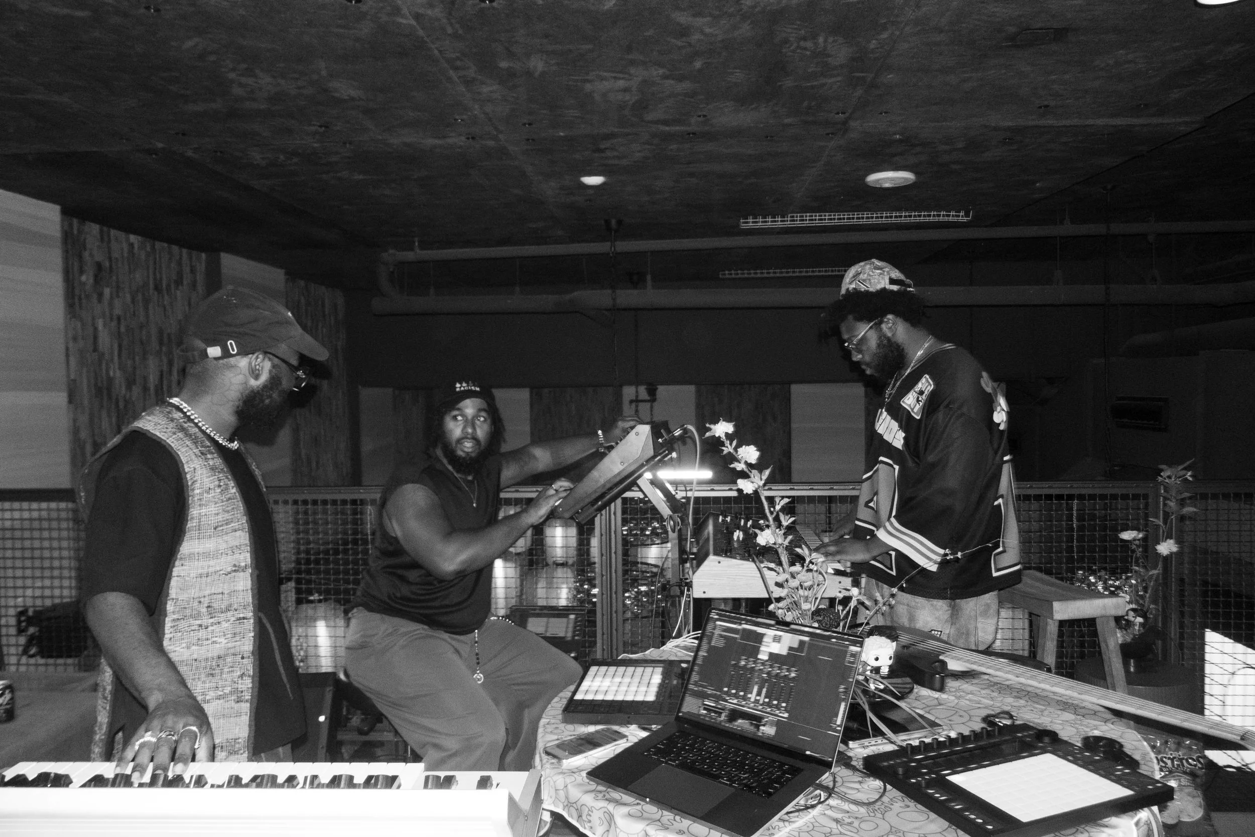  Justus West, Liston Gregory, Simba Scott&nbsp; 