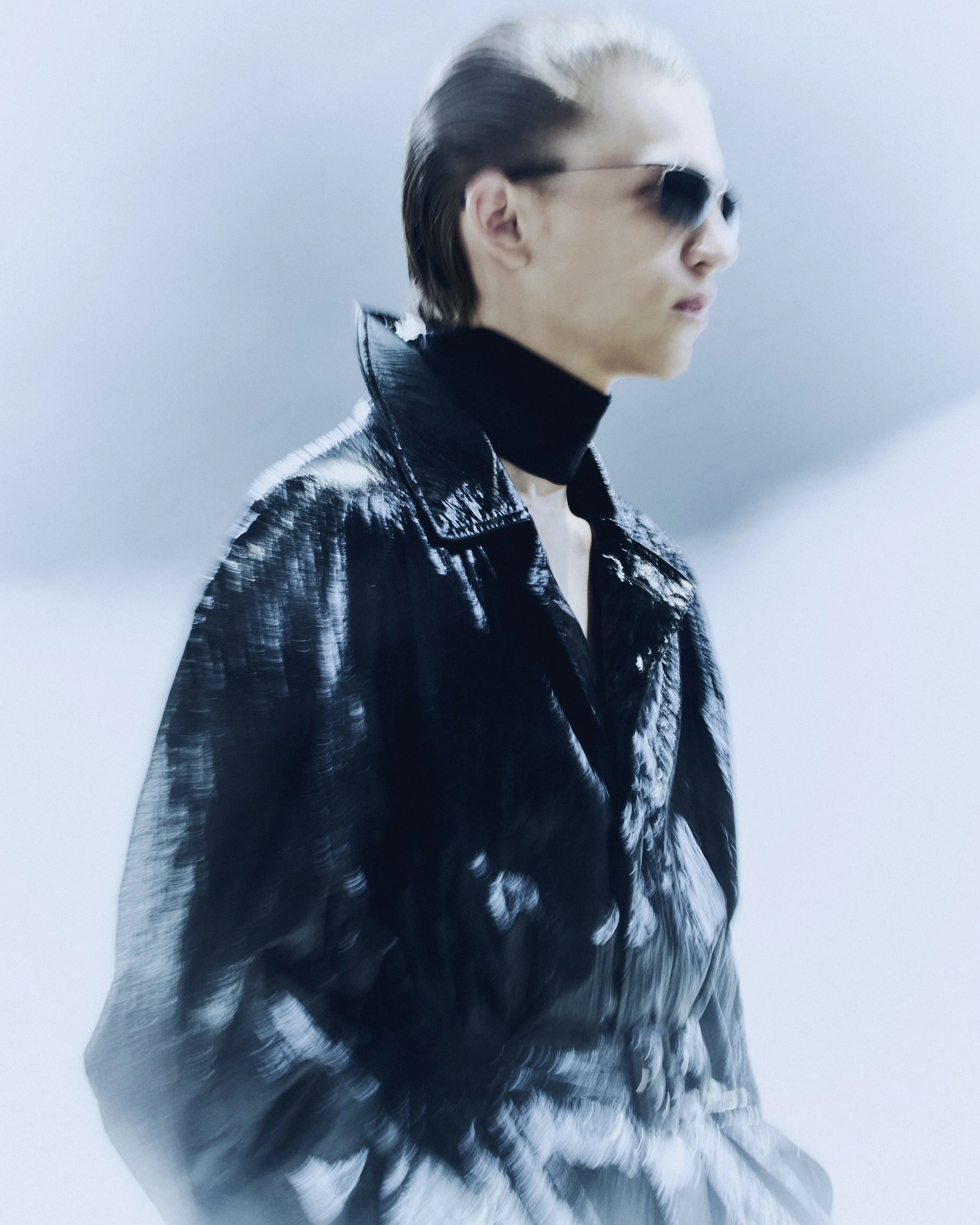 SAINT LAURENT_MEN'S_SUMMER-27_AMBIANCE_04_10_HR.jpg