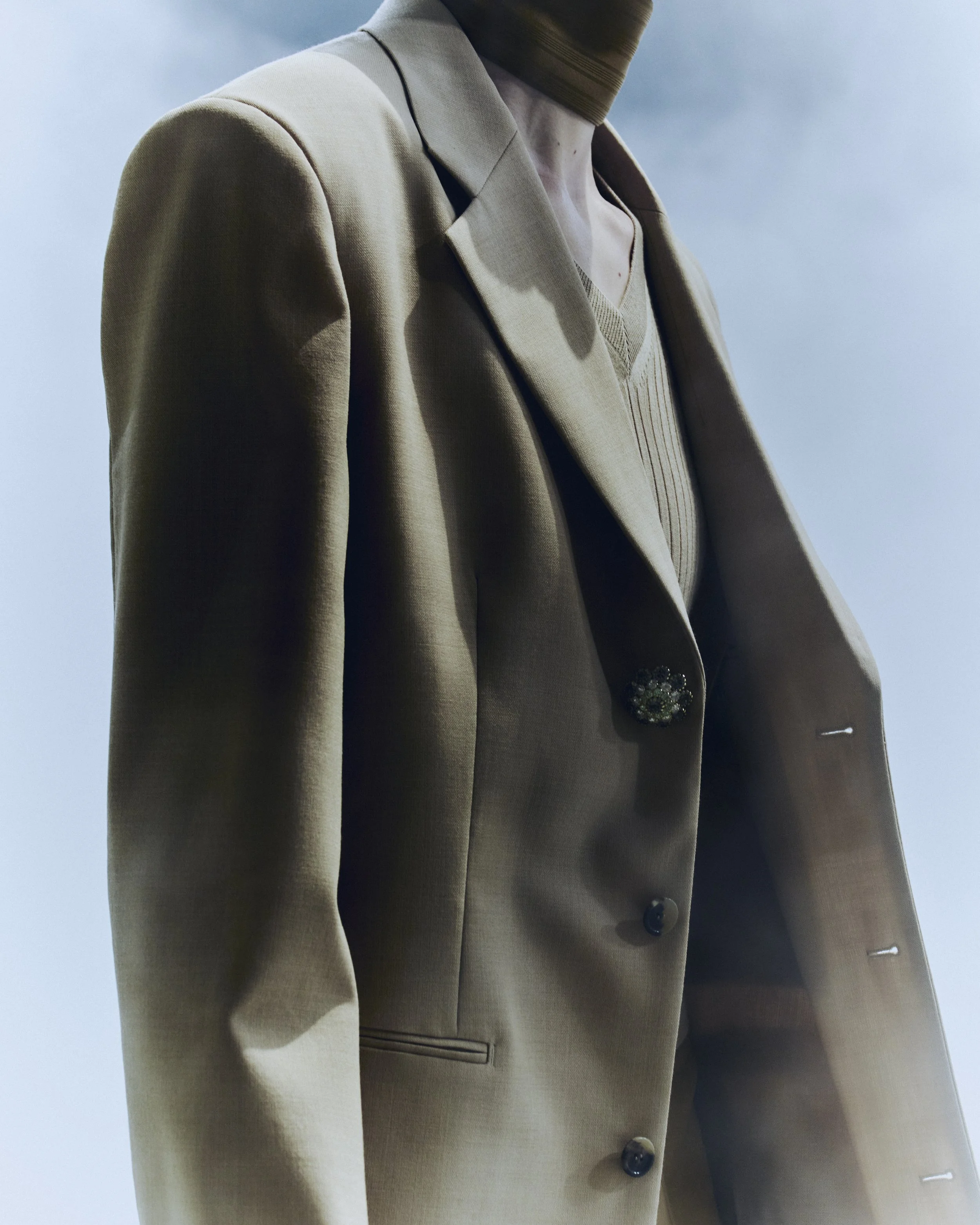 SAINT LAURENT_MEN'S_SUMMER-27_AMBIANCE_04_11_HR.jpg