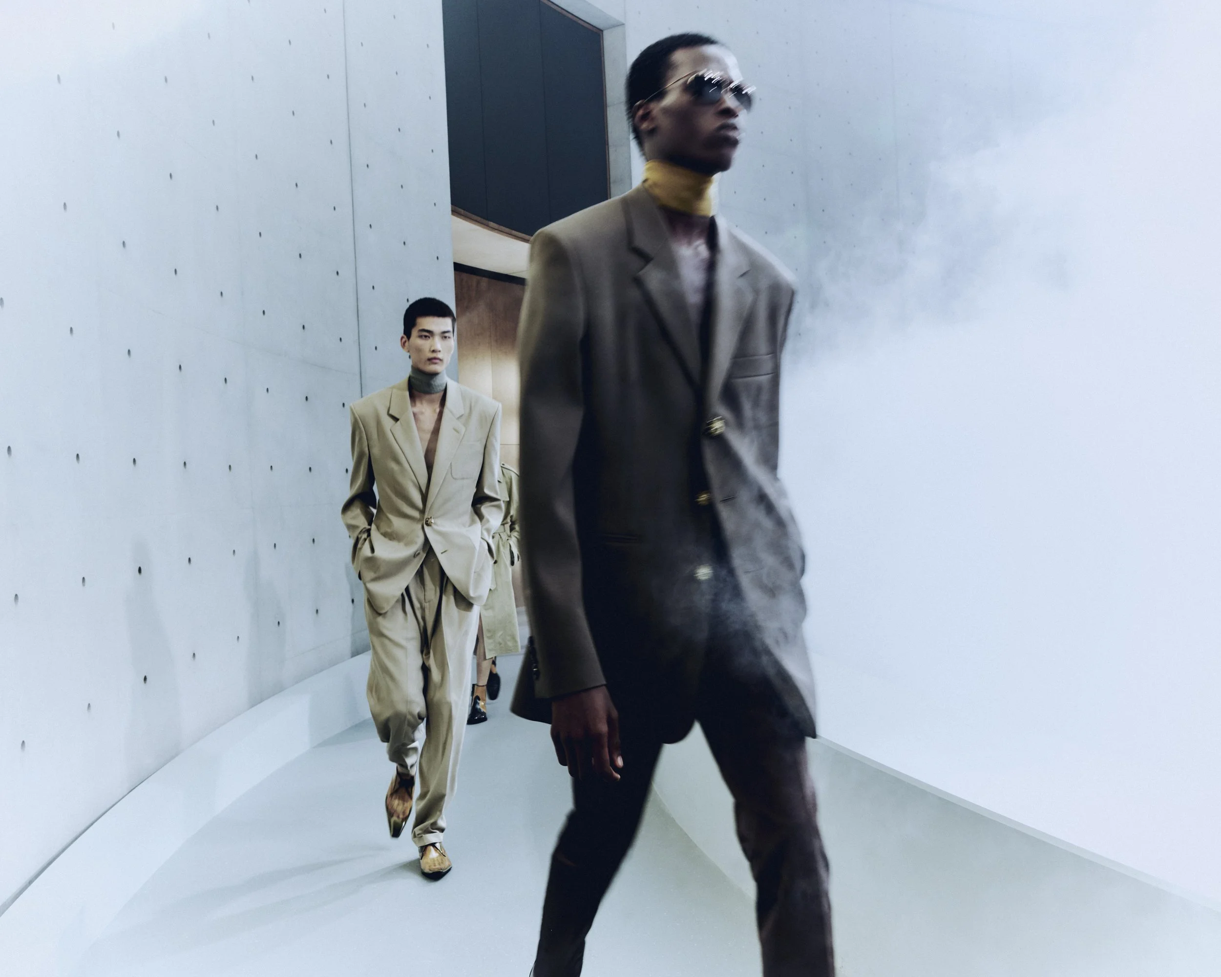 SAINT LAURENT_MEN'S_SUMMER-27_AMBIANCE_04_21_HR.jpg