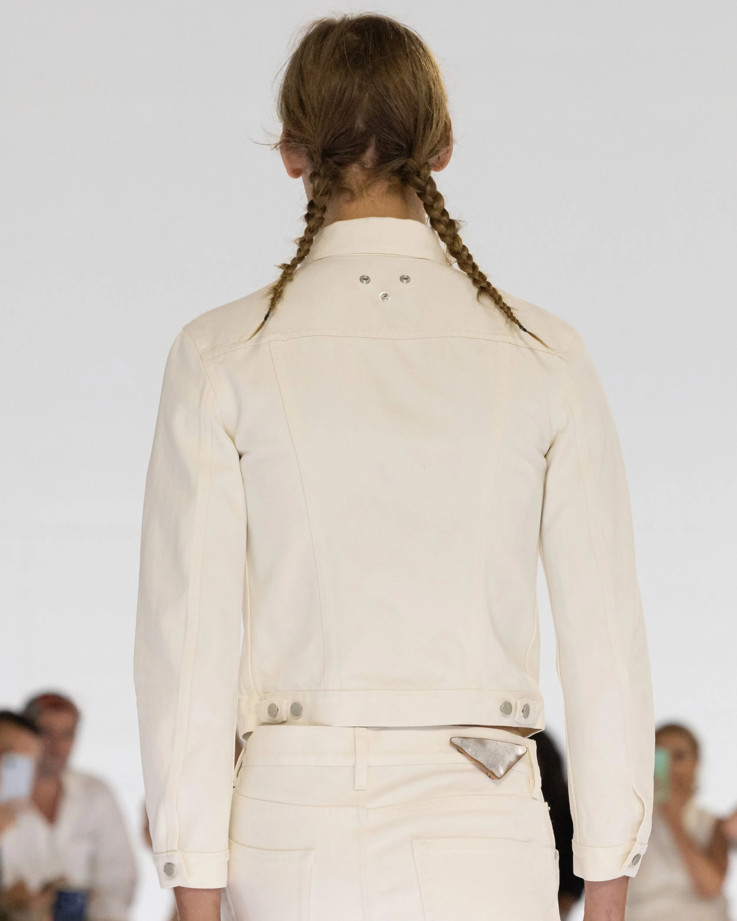 PR_26_Event_SS27MenswearShow_Photo_Details_Derived_NOLOGO_4-5_300dpi_42.jpg