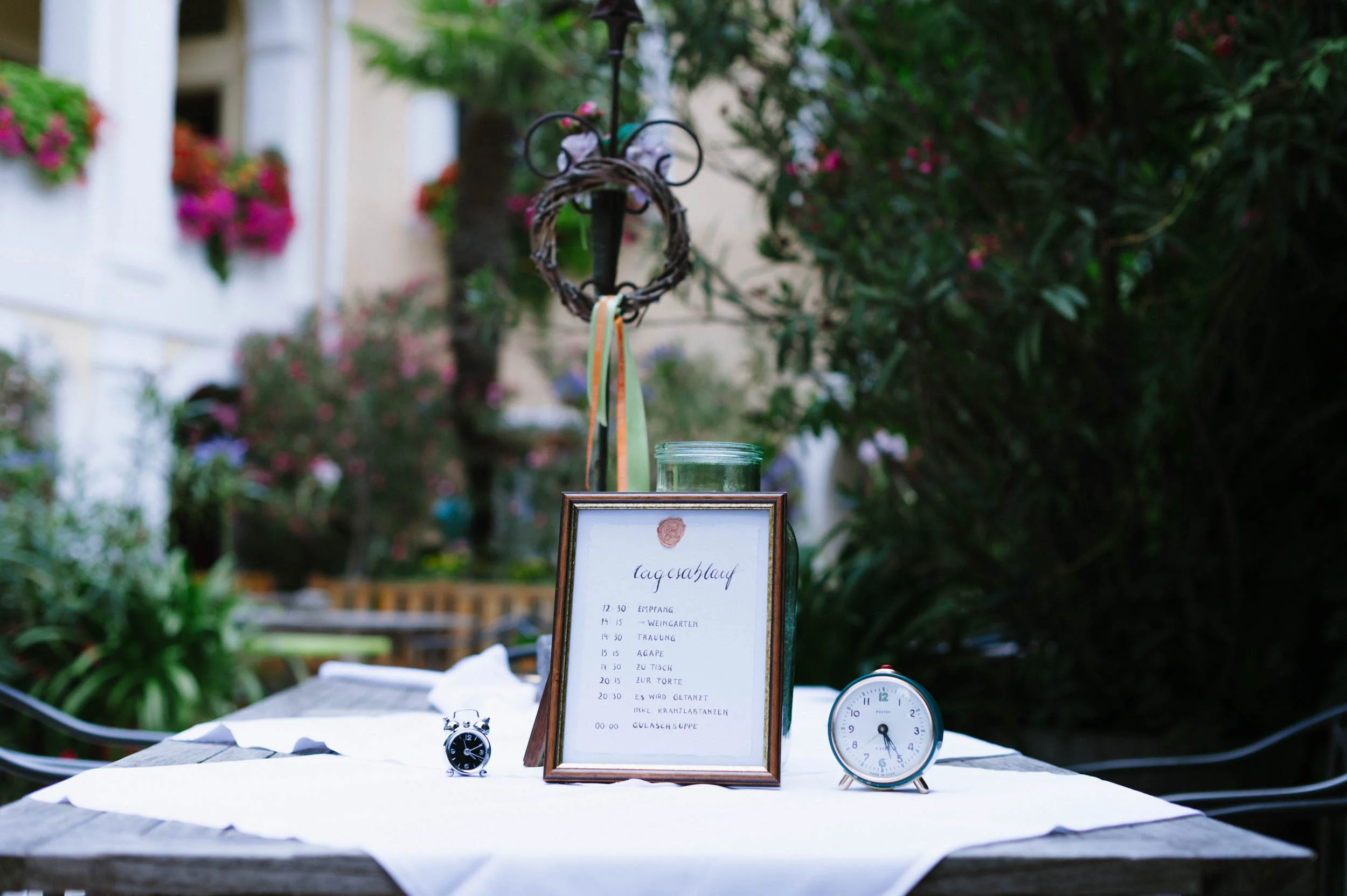 belle&sass__Hochzeit im Weingut Holzapfel_0006.jpg
