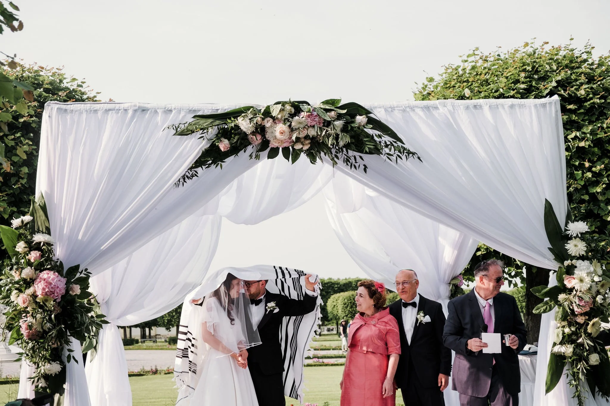 Alexandra &amp; Benjamin's Jewish Wedding at Schloss Hof