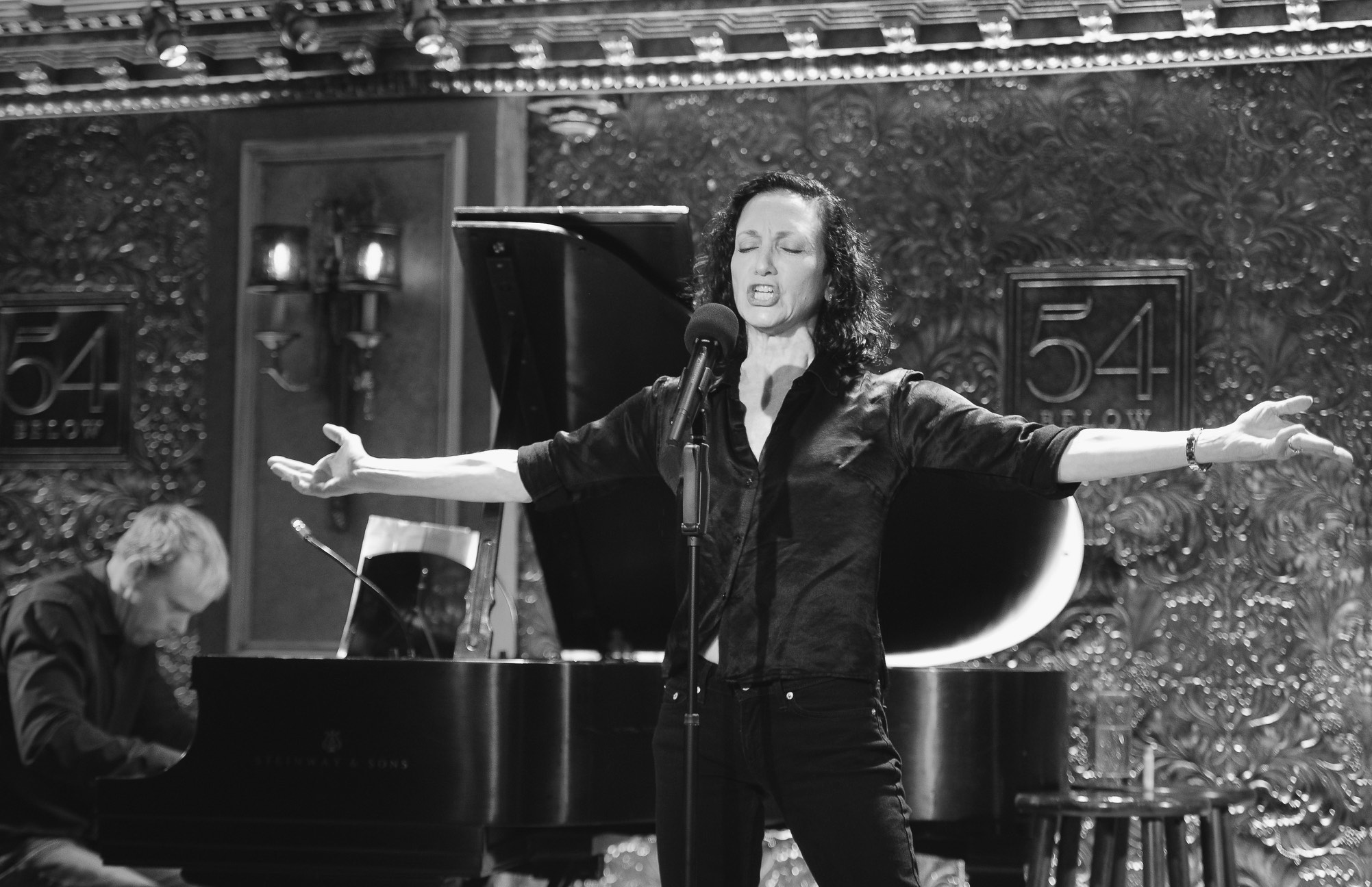 Bebe Neuwirth