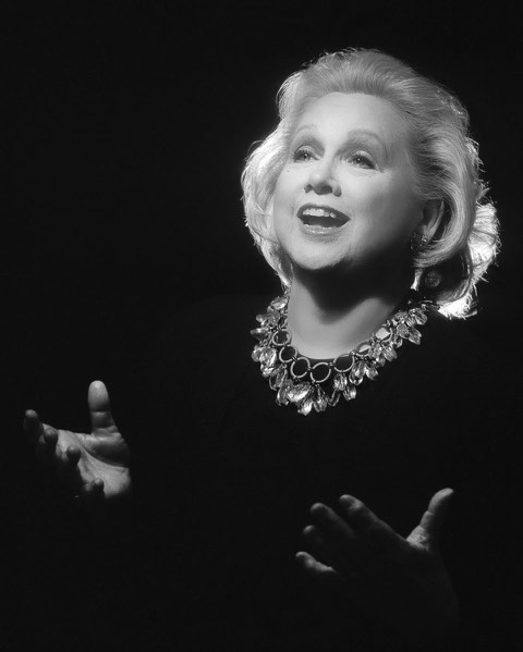  Barbara Cook